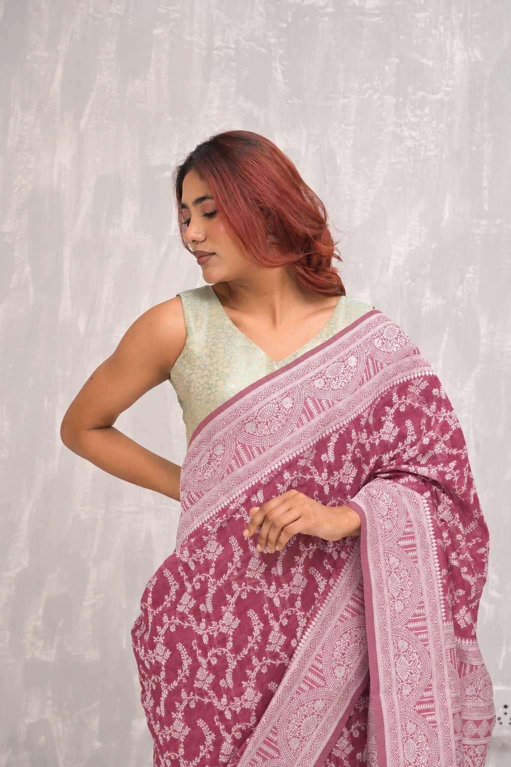 Leaf Jaal Magenta Pure Cotton Saree With Strip Blouse